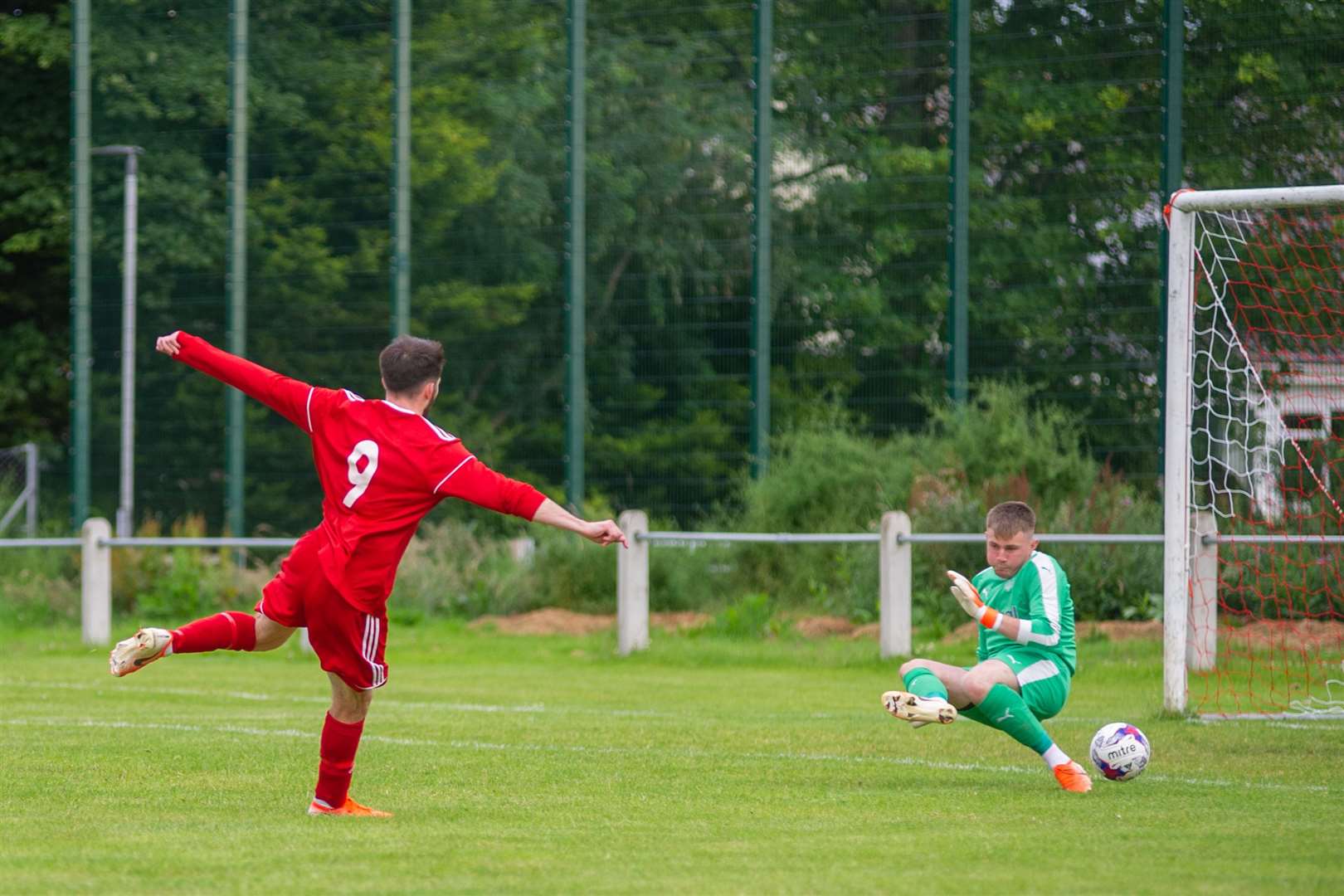Matty Fraser scores for Forres Thistle.