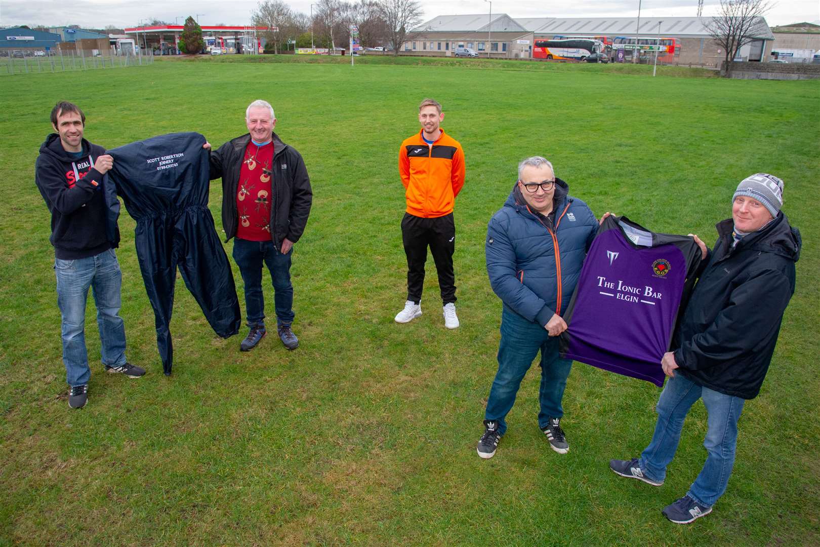 Left to Right: Scott Robertson,Michael Wood, Jonathan Mowat, Kev Cant, Stuart Whyte...Elgin football team - The Elgin Golden Oldies - receive their new strips and full body suits which have been donated by Scott Robertson Joinery and the Ionic Bar...Picture: Daniel Forsyth..