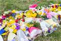 More than 100 teenagers pay tribute to friends who died in crash