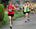 Forres Harriers Benromach 10K - Gordon leads the field