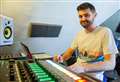 Electronic artist needs votes to fund teaching plans