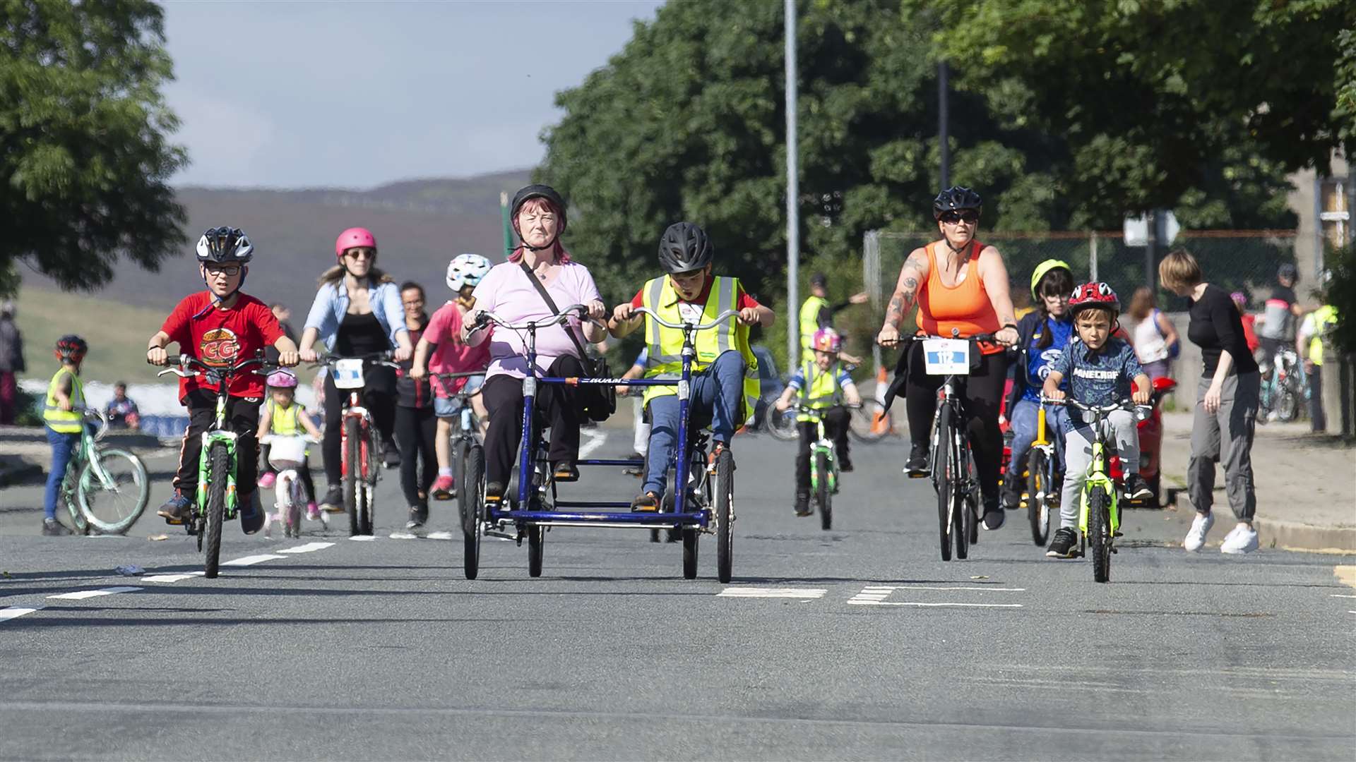 Some of the over 500 cyclists who enjoyed the fine weather during Sunday's Pedal Lerwick event. Photo: Kevin Jones