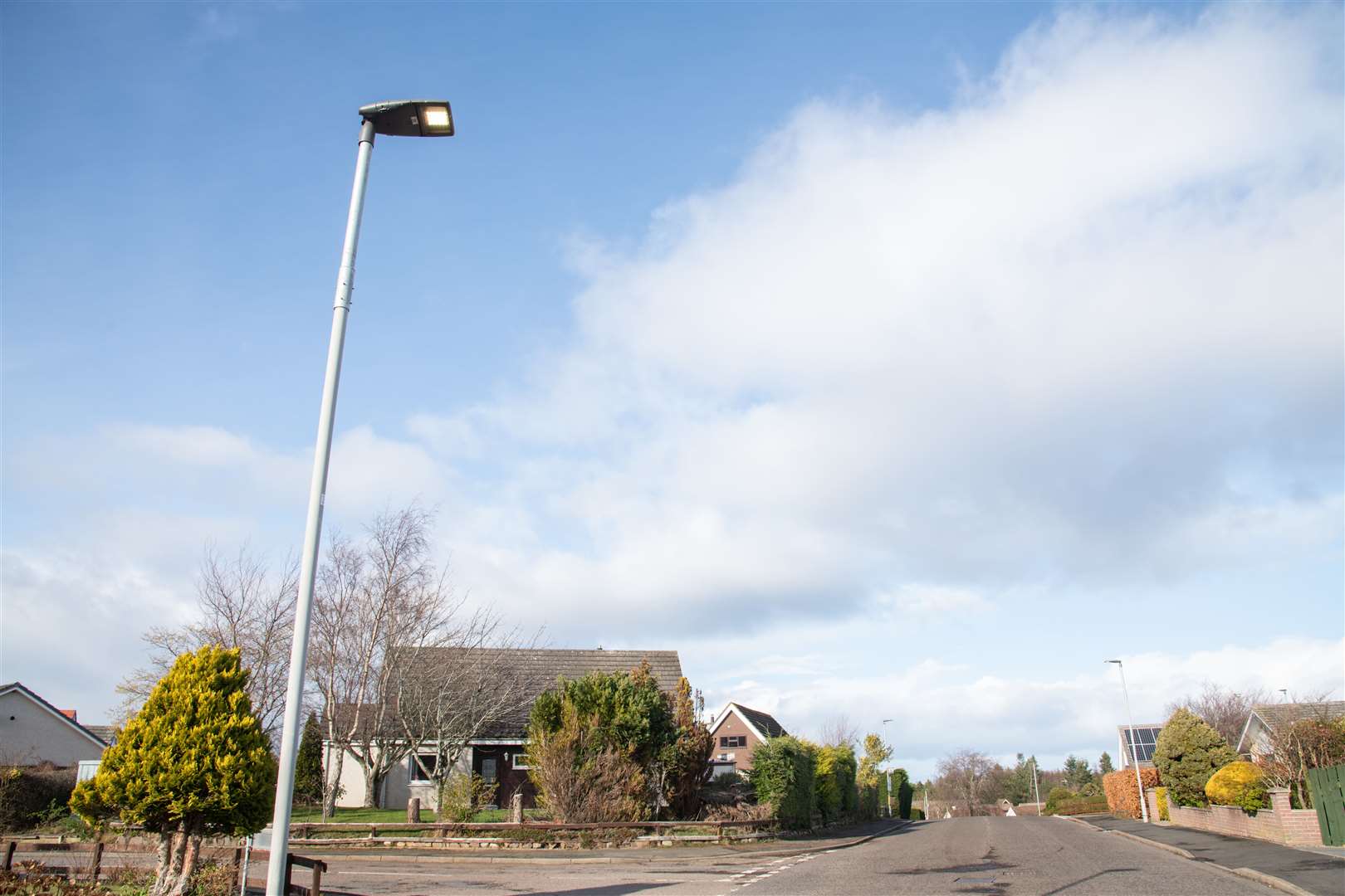The street lights at the top of Forbeshill in Forres have been on all day and all night. ..Picture: Daniel Forsyth..