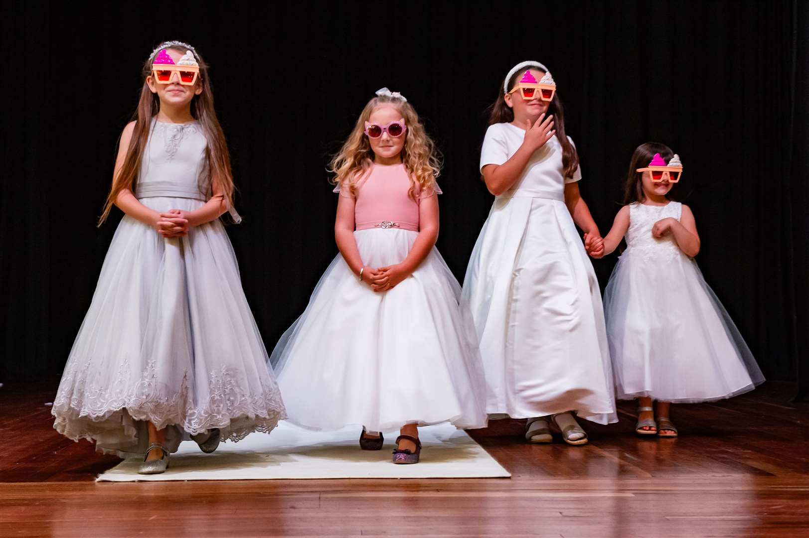 These cool flower girls stole the show.