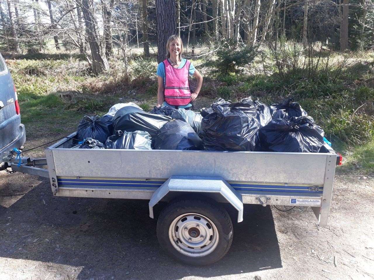 Eleanor Garty collected this litter in Half Davoch