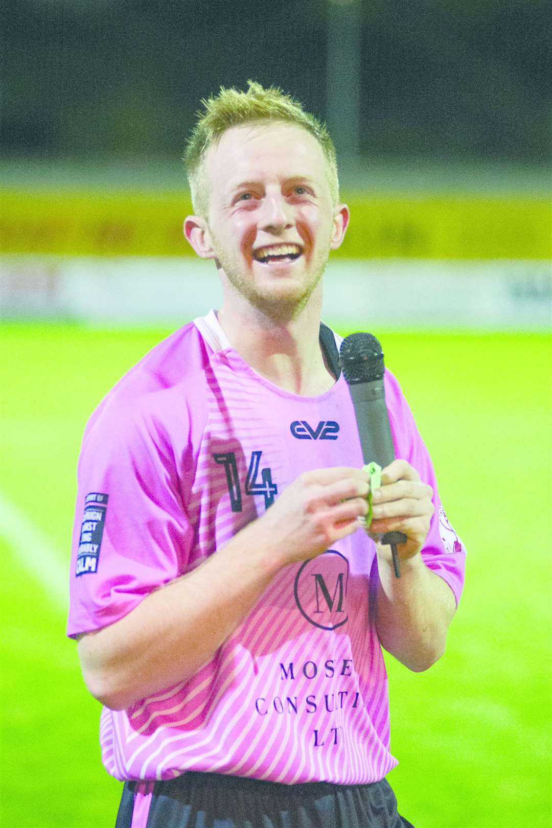 Fin Anderson talks at half time...Mental Mechanics' play a charity match at Mosset Park against local Forres team The Carisbrooke. ..Picture: Daniel Forsyth..