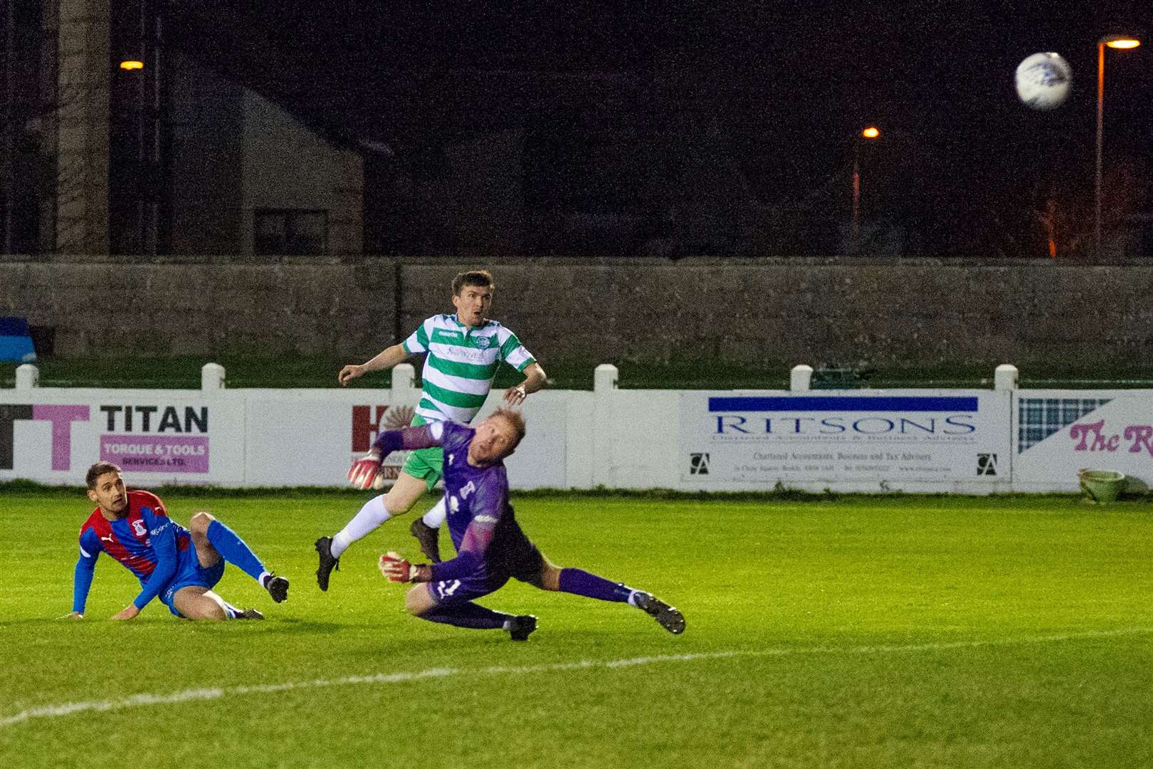 Buckie Thistle's Callum Murray makes it 2-2 against Caley Thistle. Picture: Daniel Forsyth..