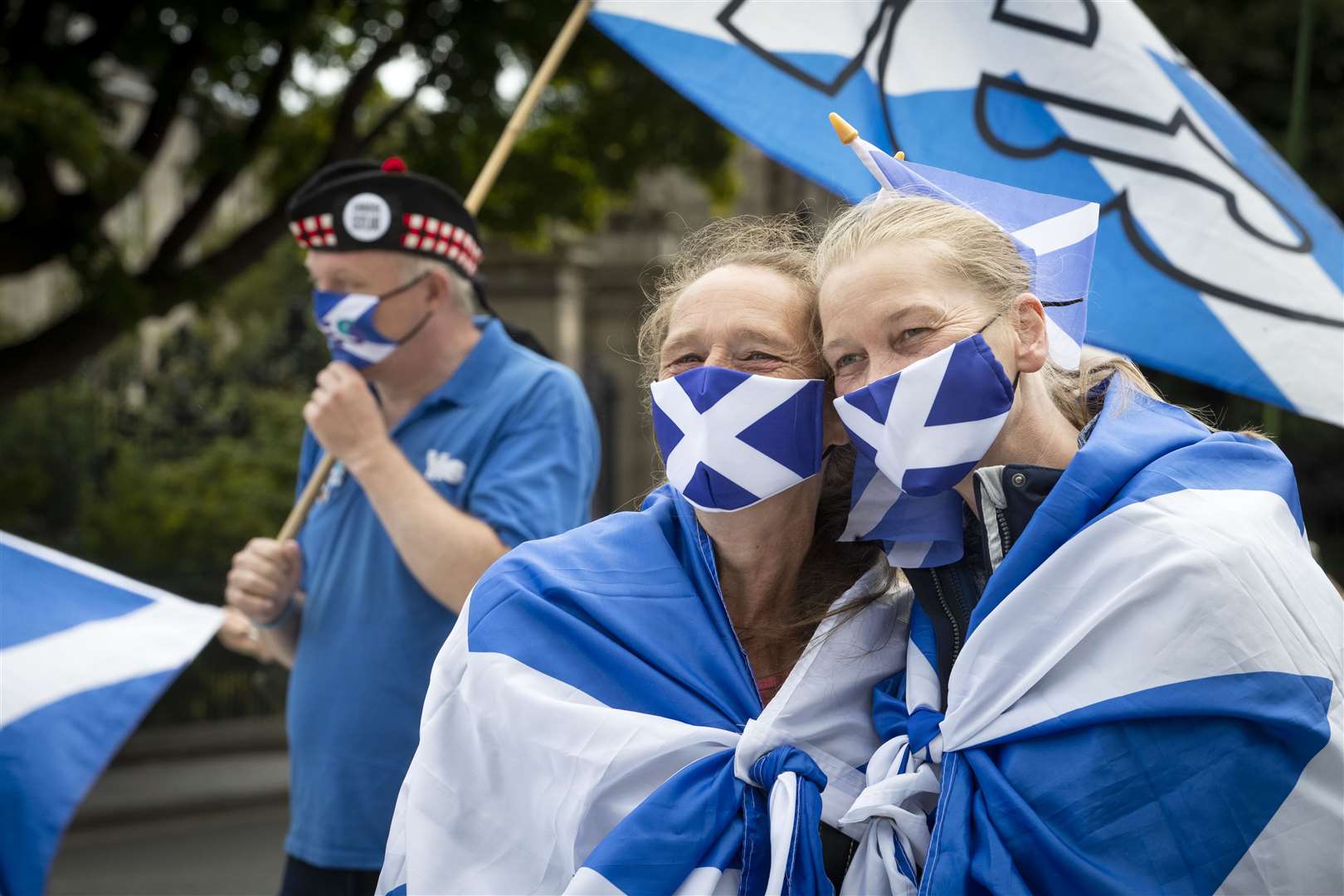Independence campaigners in Edinburgh (Jane Barlow/PA)
