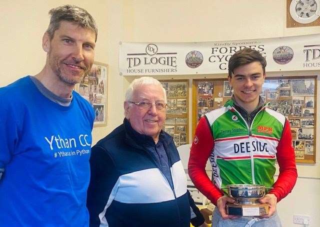 Alan Smith (Ythan CC) winner if the Edinvale Hilly TT and Calum Gibb (Deeside Thistle CC) winner of the Lachie Dunbar Memorial Trophy.