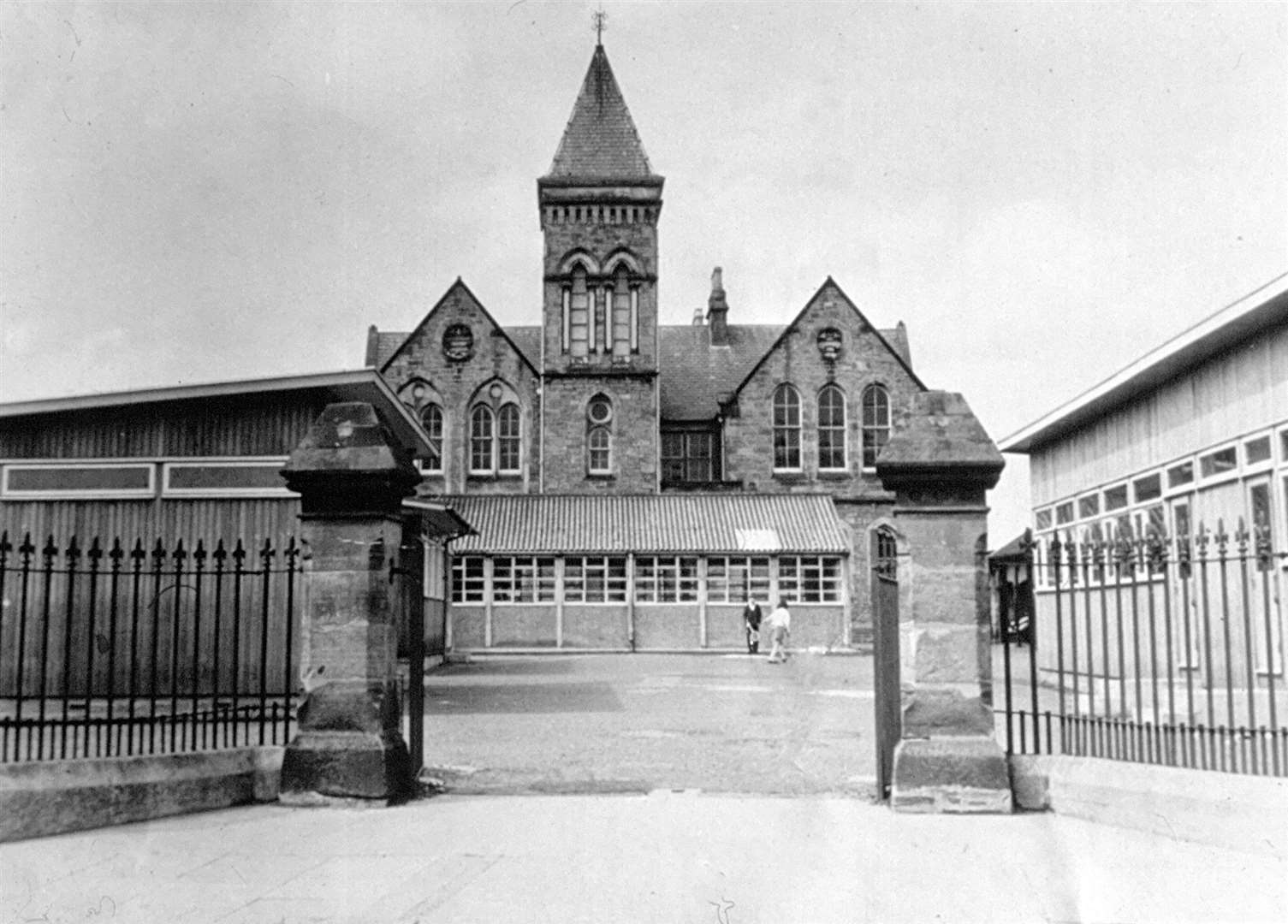Forres Primary School was built in 1877 as the burgh school.