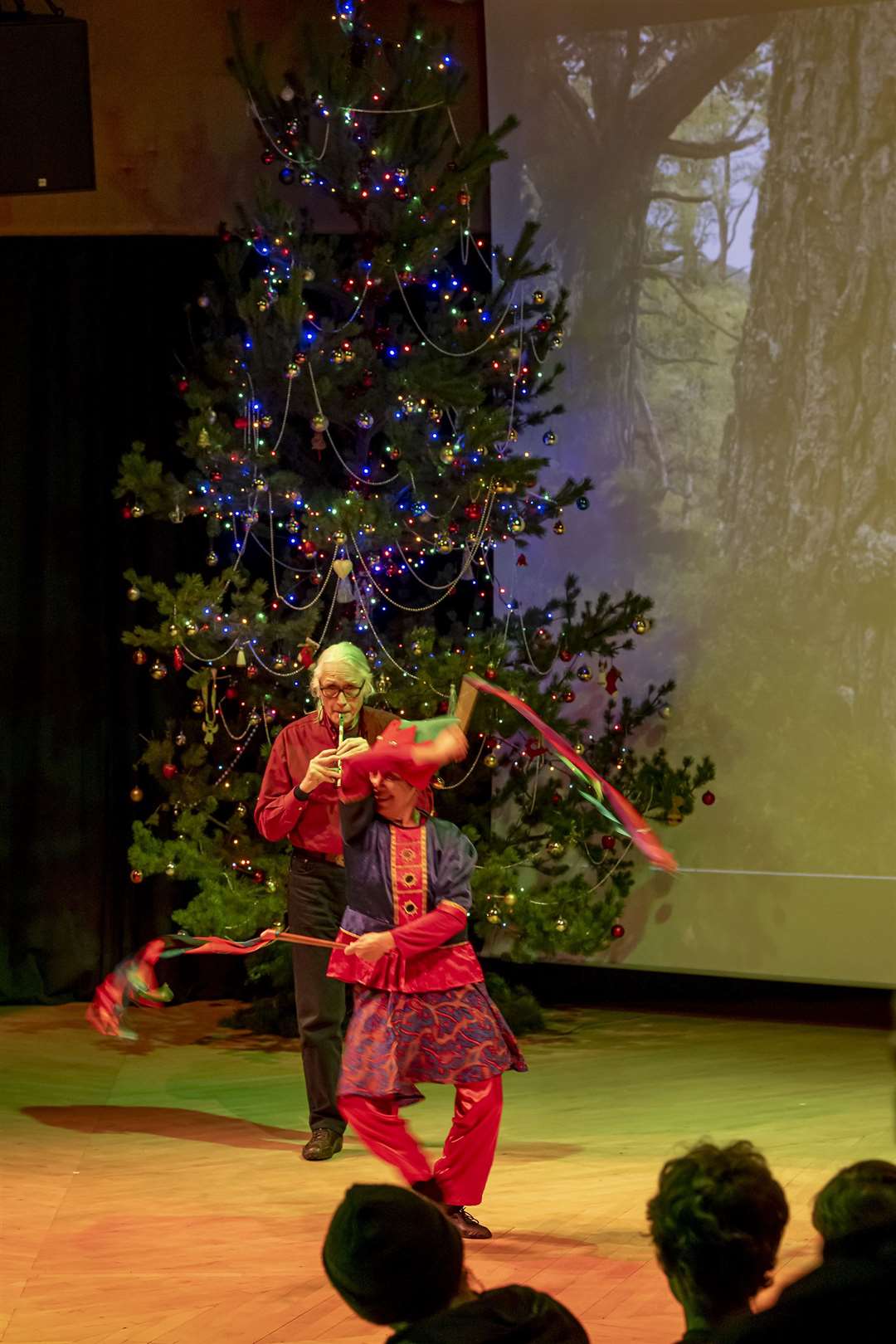 Sharon Took-Zozaya and Rory O'Connell in 'Dancing Elf'. Picture by Mark Richards - Aurora Imaging