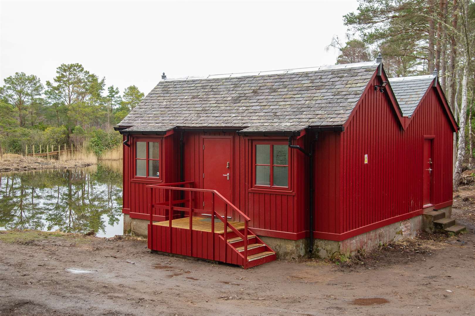 The refurbished bothy next to the boathouse.