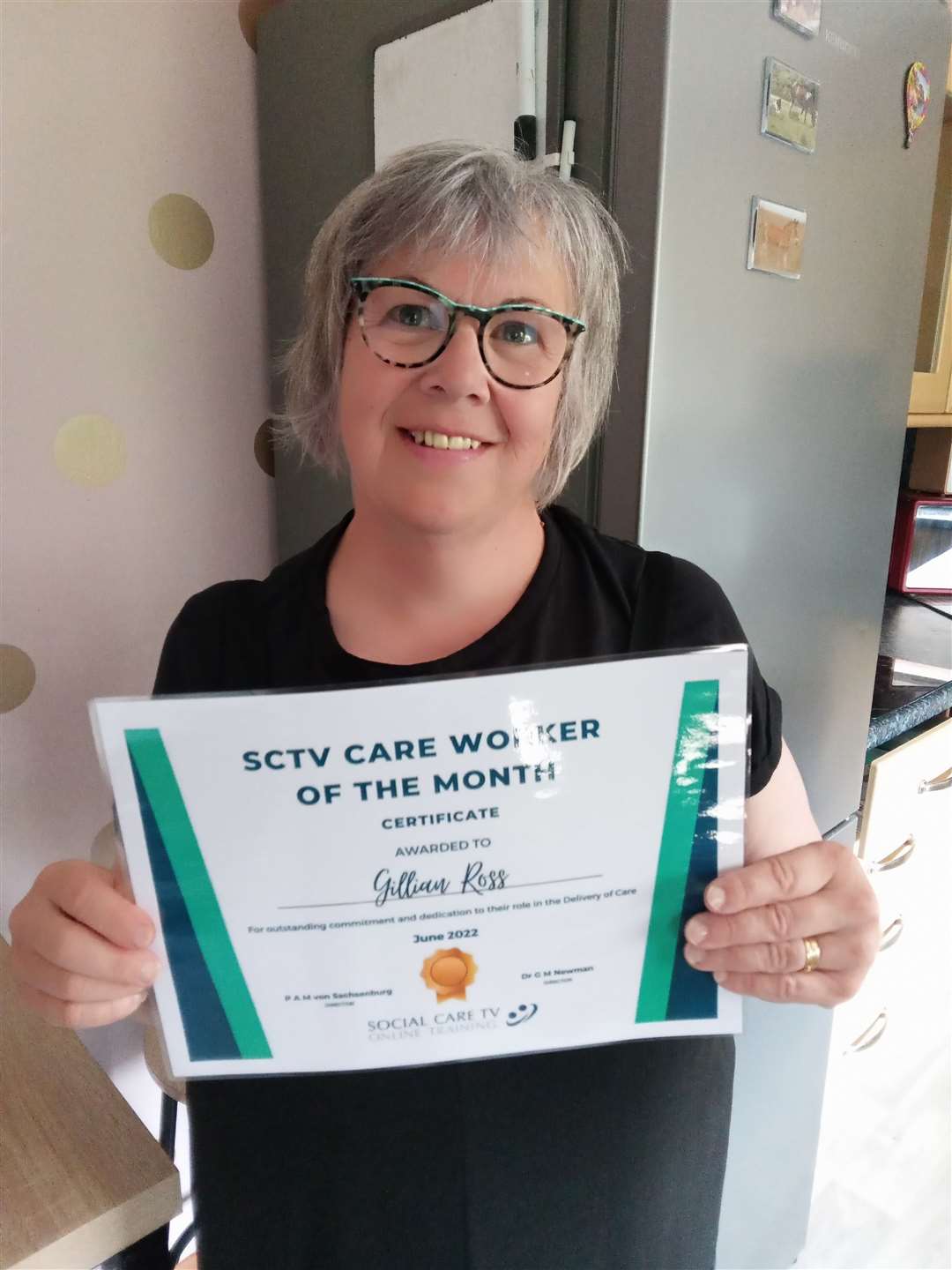 Gillian with her certificate.