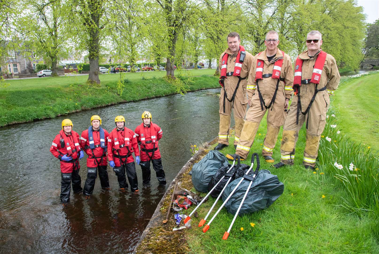 Forres Fire Station clear up the Mosset Burn in Forres.Picture: Daniel Forsyth.