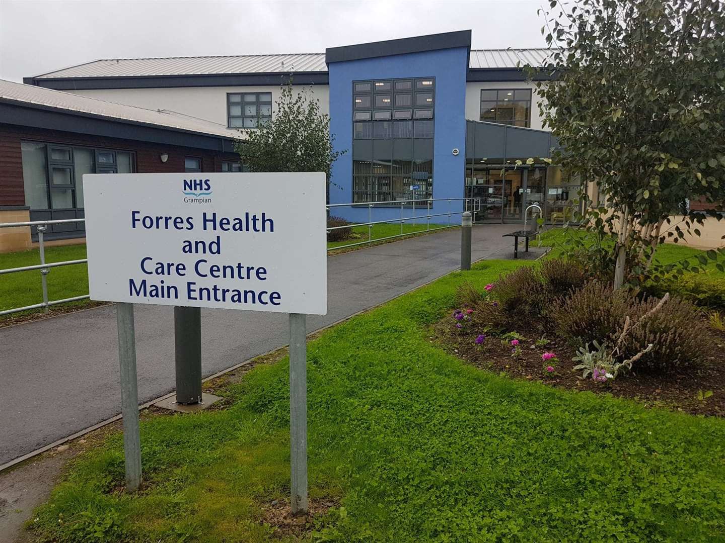 NHS Grampian appear to be no closer to resolving the tap water issue at Forres Health and Care Centre.