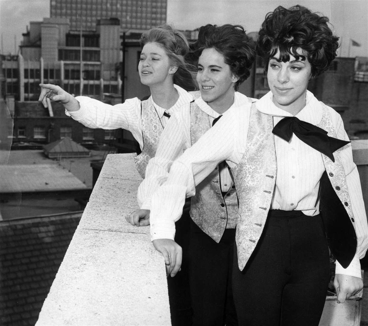 US girl group the Shangri-Las get a view of London from the roof of an Oxford Street hotel. (l-r) Mary Weiss, Mary-Ann Gonser and Margie Gonser (PA)