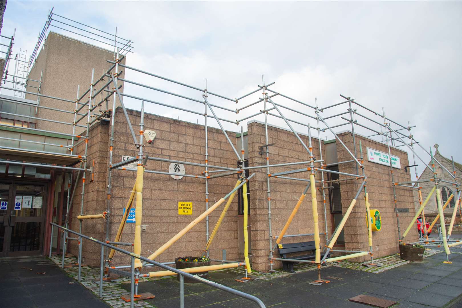 Scaffolding surrounds the Forres House Community Centre as work continues in the new roof. ..Picture: Daniel Forsyth..