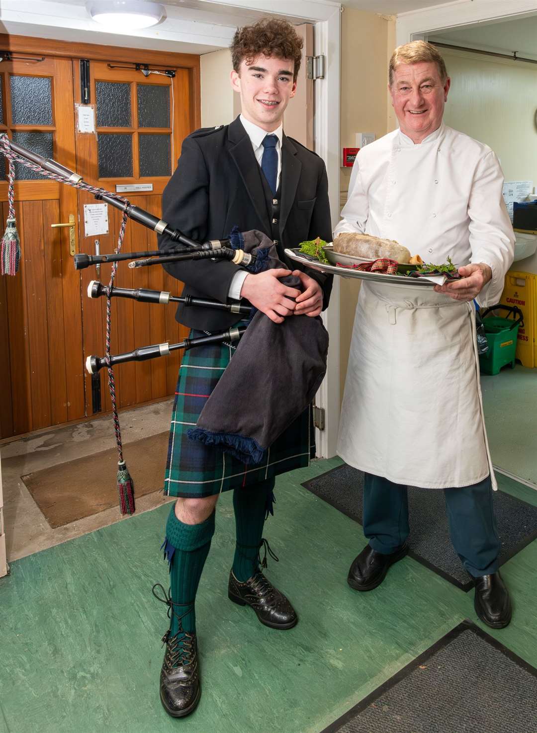 Piper Bill Symon and chef Michael Simpson. Picture by Morven Mackenzie